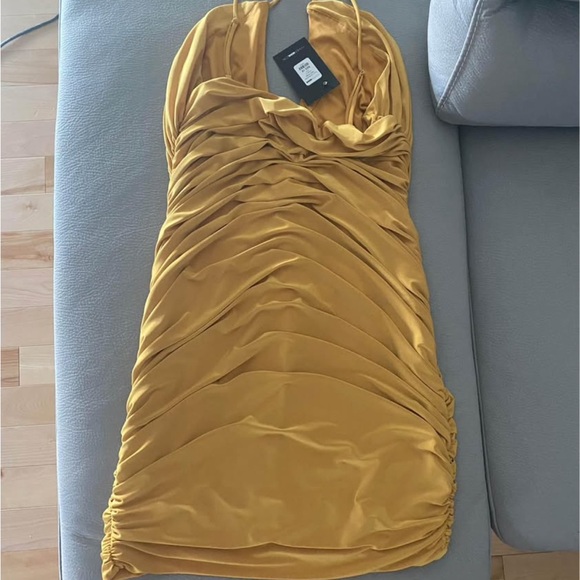 Dress - Picture 3 of 4